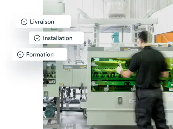 Un homme travaillant dans une usine